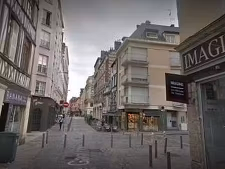 location appartement 2 pièces meublé à rouen vieux-marché - st eloi (76000) : à louer 2 pi