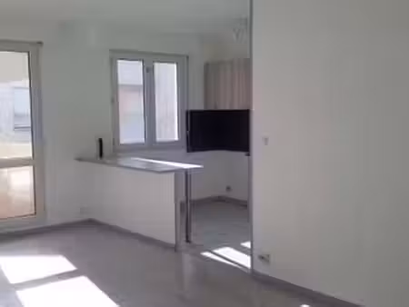 location appartement 3 pièces à rouen vieux-marché - st eloi (76000) : à louer 3 pièces / 