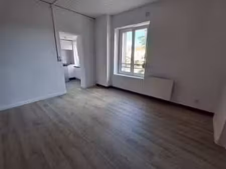 location appartement 3 pièces à grenay (62160) : à louer 3 pièces / 41m² grenay