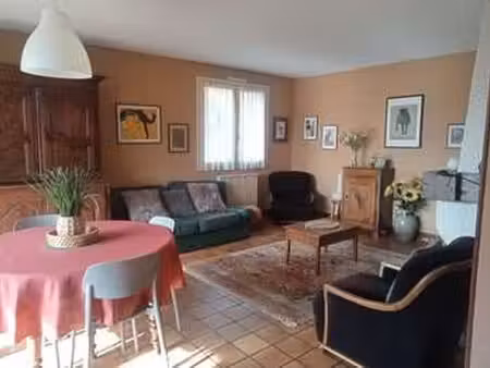 location maison meublé à ceyrat (63122) : à louer meublé / 90m² ceyrat