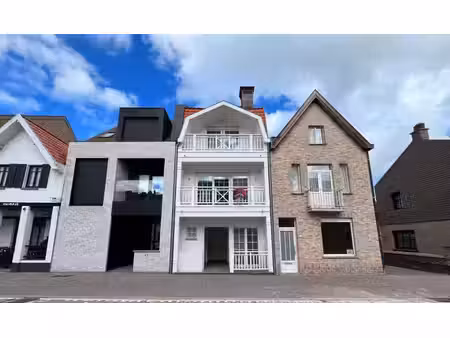 triplex exclusif « mi casa »  situé sur la charmante geme...