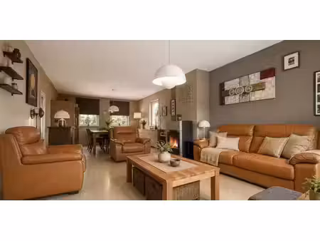 maison à vendre à erquelinnes pour € 430.000 avec 4 chambres à coucher