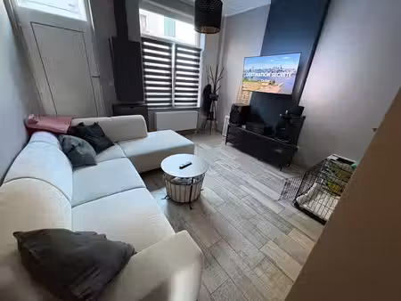 maison confortable à proximité des commodités