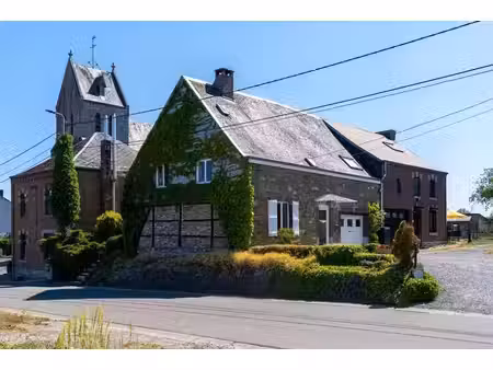 coup de cœur à buissonville : charmante maison 3 façades ave