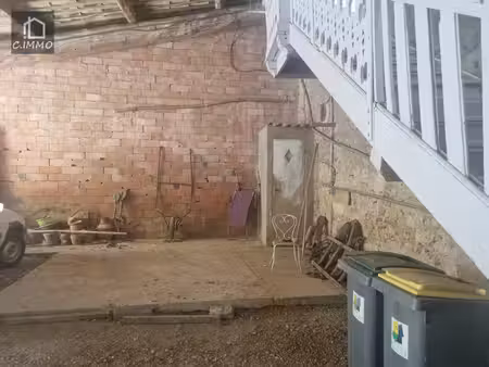 appartement t2 avec terrasse couverte et un emplacement de s