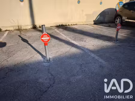 parking à six-fours-les-plages (83140)