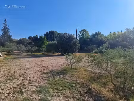 vente terrain 780 m² à lagnes (84800)  260 000 €