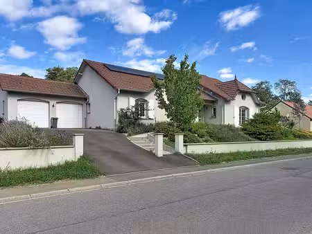 maison d'exception -- 213 m2 habitables -- terrain 1062 m2