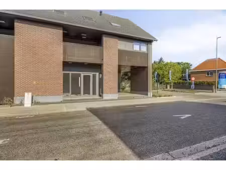 propriété commerciale de 345 m² dans un excellent emplacemen