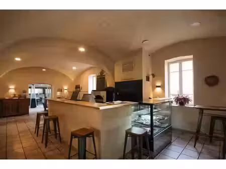 vente locaux professionnels à montbrun-les-bains (26570)  135 000 €