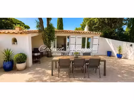 propriété en bord de mer grimaud (83)