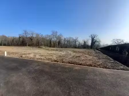 vente terrain 828 m² à le vaudreuil (27100)  89 000 €
