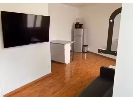 location meublée appartement 1 pièce 25 m² à la celle-saint-cloud (78170)  790 €