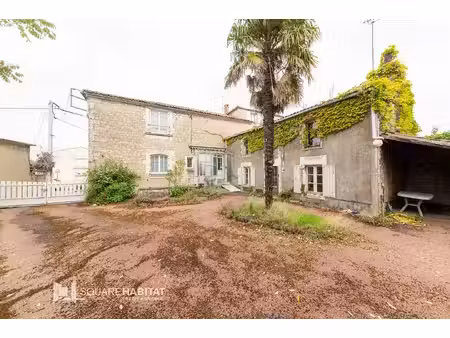 maison 5 pièces / 4 chambres à fontenay le comte 169.28 m2 sur 1357 m²
