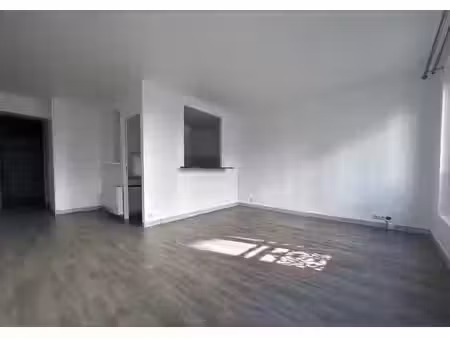 location appartement 2 pièces 45 m² à saint-germain-en-laye (78100)  1 090 €