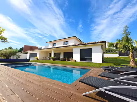 vente maison 5 pièces  167.00m²  saint