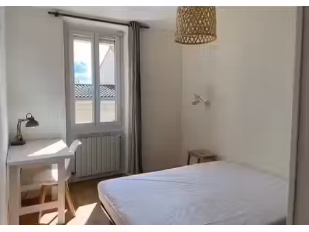 location meublée appartement 1 pièce 65 m² à bordeaux (33000)  480 €