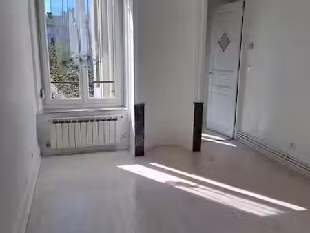 location appartement 2 pièces 39 m² à nancy (54000)  480 €