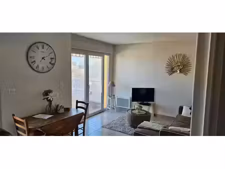 location appartement 2 pièces 42 m² à tours (37000)  535 €