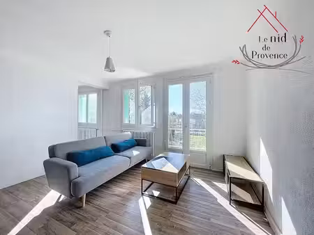 location appartement 3 pièces 48.54 m² à orange (84100)  564 €