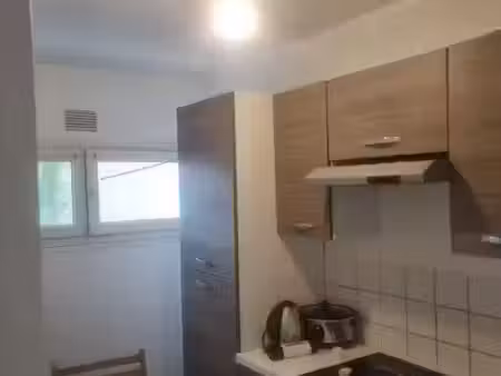 location meublée appartement 2 pièces 42 m² à le havre (76600)  660 €
