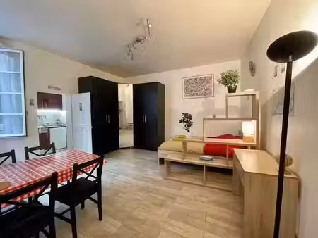 location meublée appartement 1 pièce 26 m² à nantes (44000)  670 €