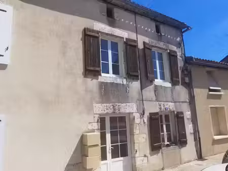 vente maison 3 pièces 58 m² à chasseneuil-sur-bonnieure (16260)  65 500 €