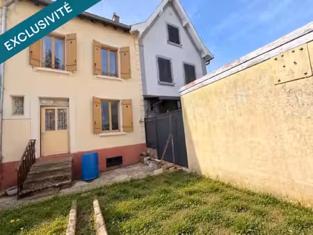 maison de ville avec jardin sur dornach