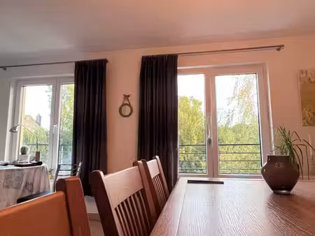 à louer appartement 2ch 86m2 lumineux plein sud avec garage
