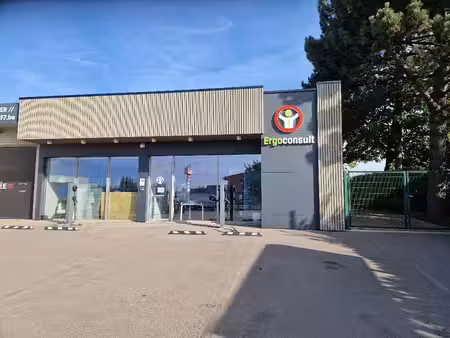 immeuble industriel mixte  possibilité de magasin