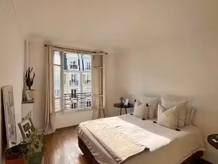 location meublée appartement 2 pièces 60 m² à paris 17ème (75017)  1 650 €