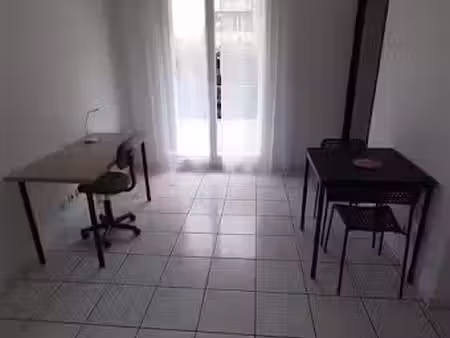 location meublée appartement 1 pièce 23 m² à pau (64000)  420 €
