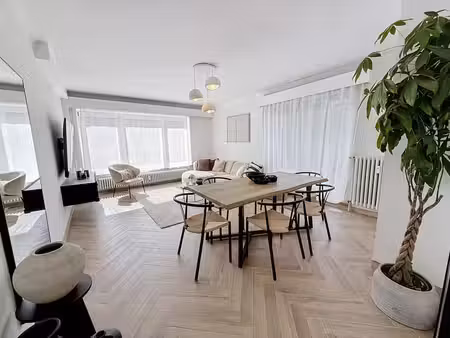 appartement rénové 2 ch. — très lumineux  vue sur la verdure