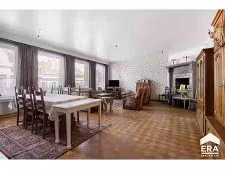 duplex 3 ch. - proche des commodités - peb c