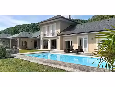 villa saint-alban-leysse (73)