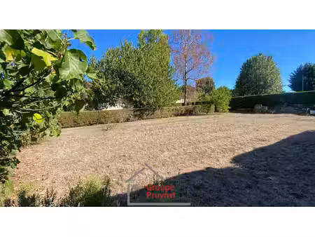 vente terrain 600 m² cluny (71250)