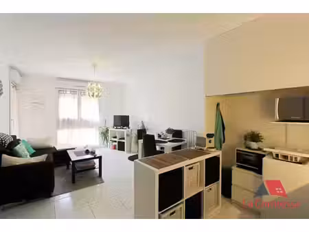 appartement t2 avec balcon et garage - proche rotonde