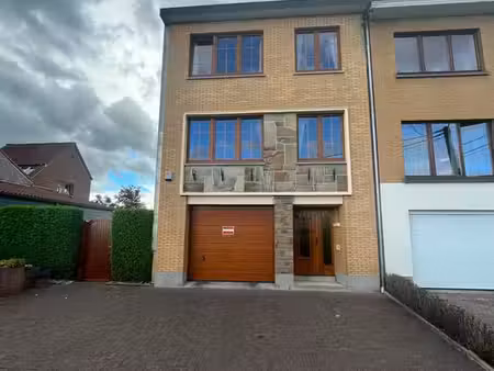 maison 3 façades dison