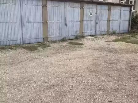 parking à louer