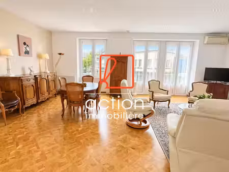 paimpol appartement de 160 m2 avec ascenseur privatif et b