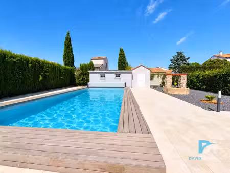 magnifique maison en pierre à vias un véritable havre de p