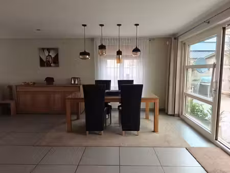 maison semi-mitoyenne 3 ch. avec jardin