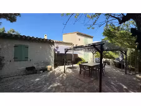 eguilles - villa de 115m² sur 2186 m² de terrain