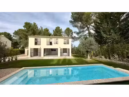 location maison 5 pièces 173 m² à aix-en-provence (13100)