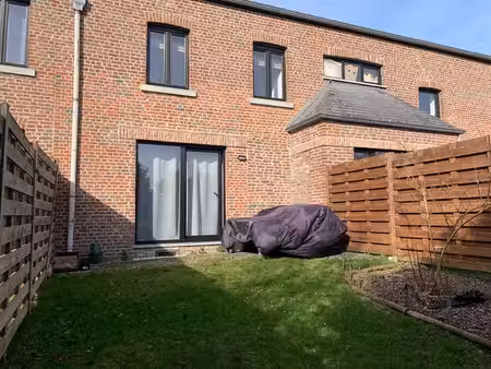 maison 2ch  jardin et parking !