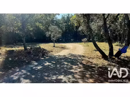 vente terrain 687 m²