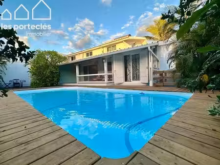 villa t6 130m² : piscine & duplex indépendant – l’étang-salé-les-bains