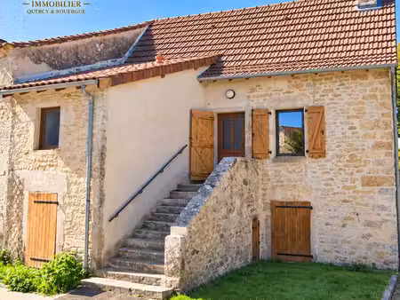 saillac – quercynoise en pierre rénovée au cœur du village