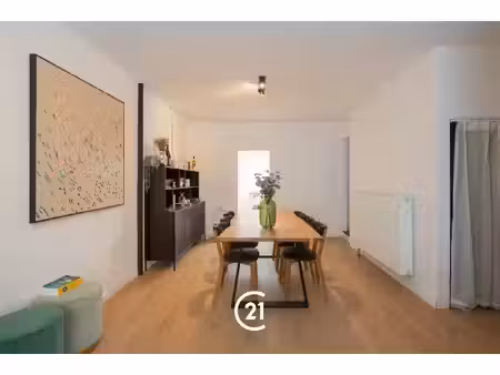 toffe  gerenoveerde woning met 3 slaapkamers in gent.