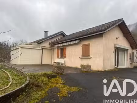 maison à ougney-douvot (25640)